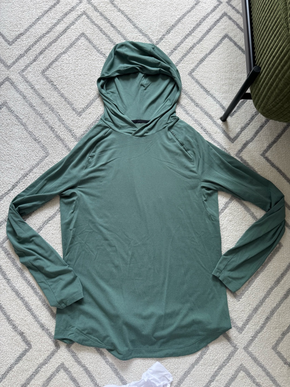 Lululemon men license to train hoodie medium in unknown green shade
